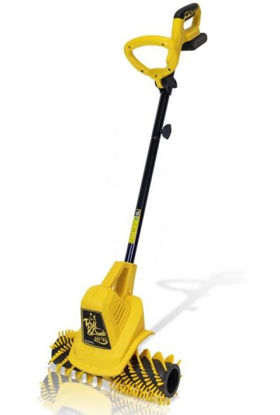Garland 141-W cordless artificial lawn sweeper